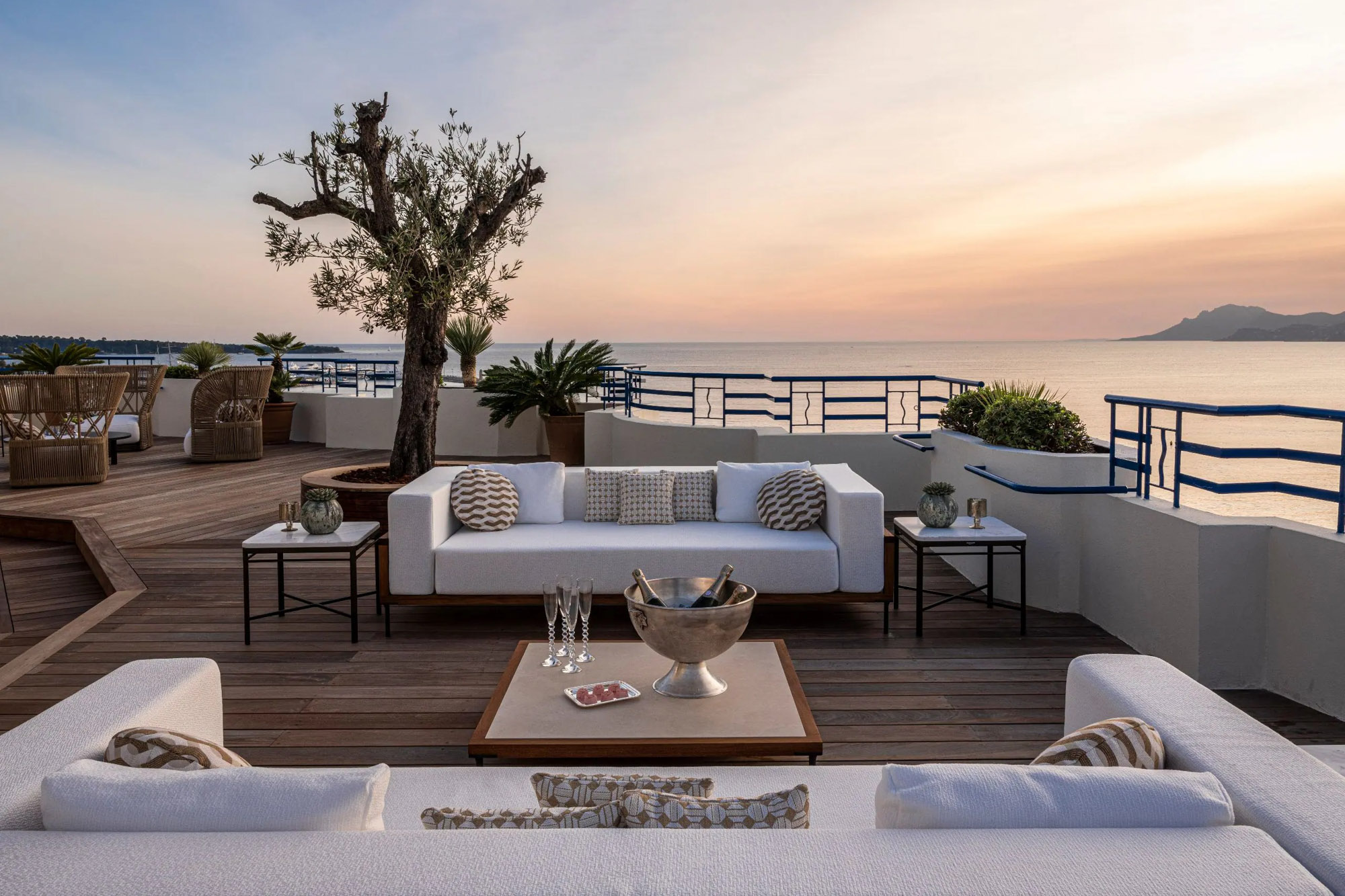 Hotel Martinez Cannes Provence-Alpes-Côte d'Azur France hotel review