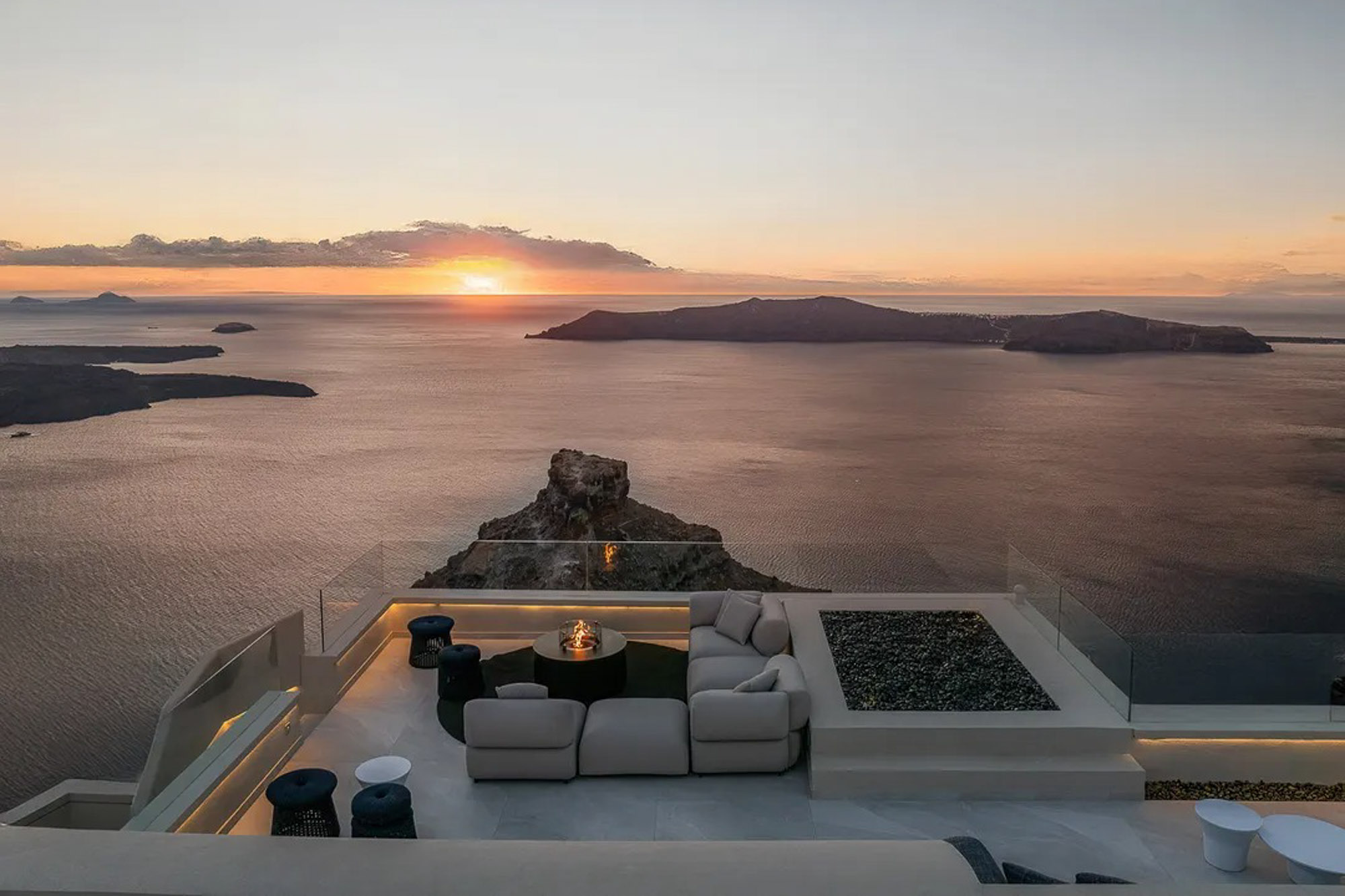 Villa Aegean Santorini Greece hotel review