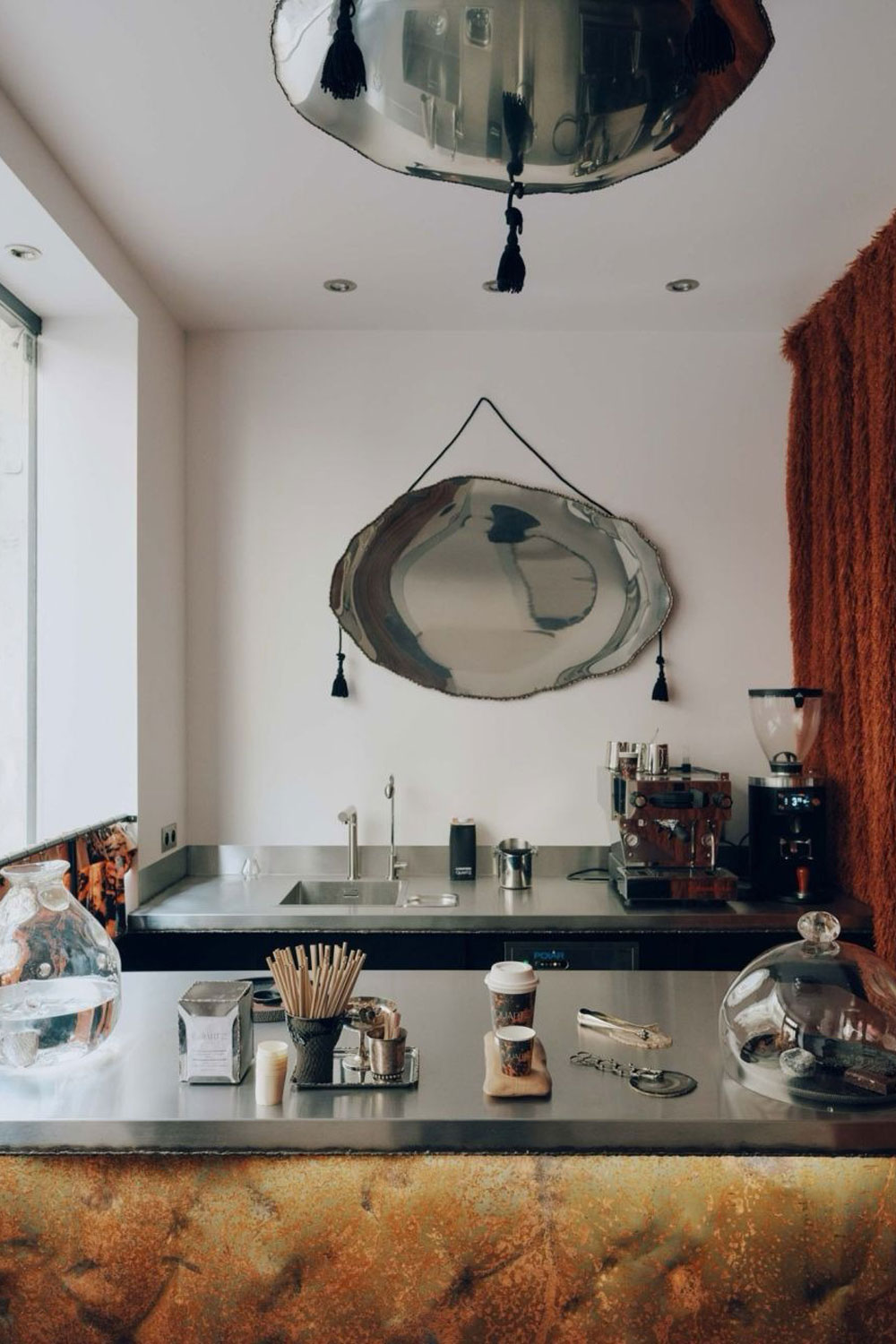 Quartz Café Paris Île-de-France France showroom review